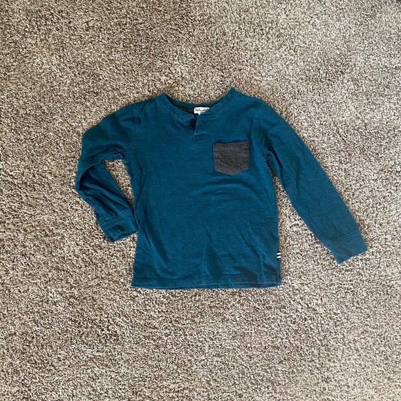 Lot of 4T long-sleeved shirts - Picture 7 of 7